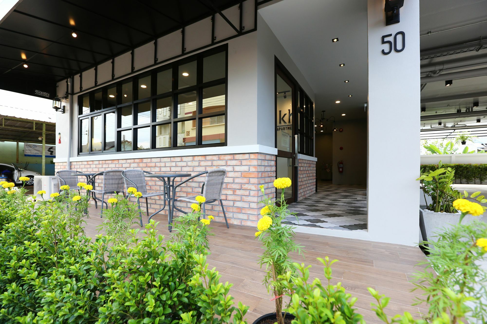 Sukh Serviced Apartment Ban Kho Hong Exterior photo