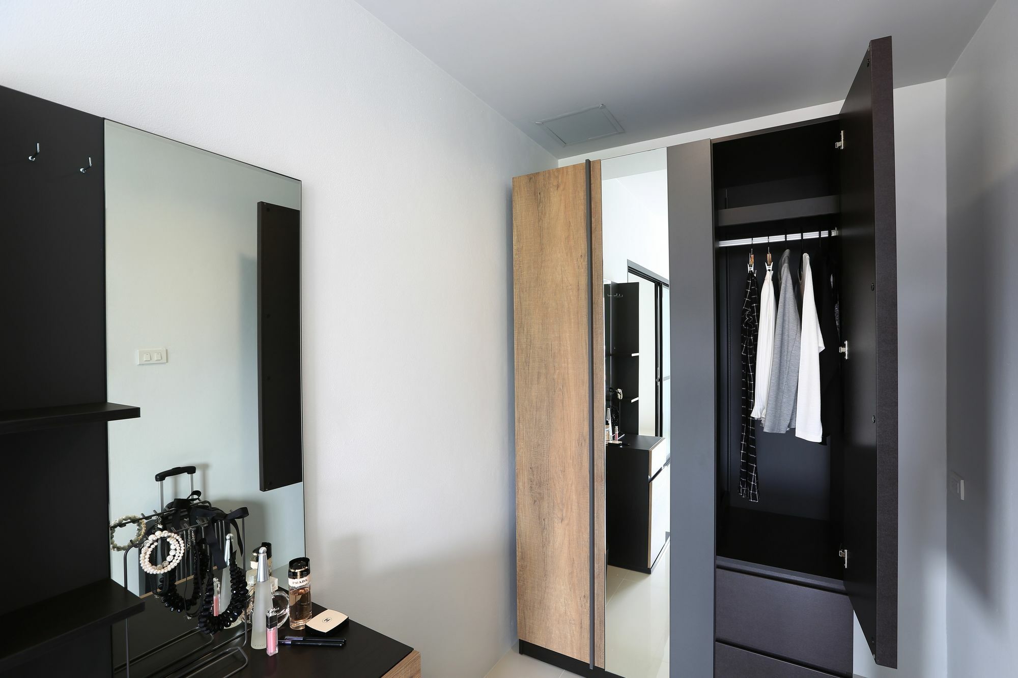 Sukh Serviced Apartment Ban Kho Hong Exterior photo